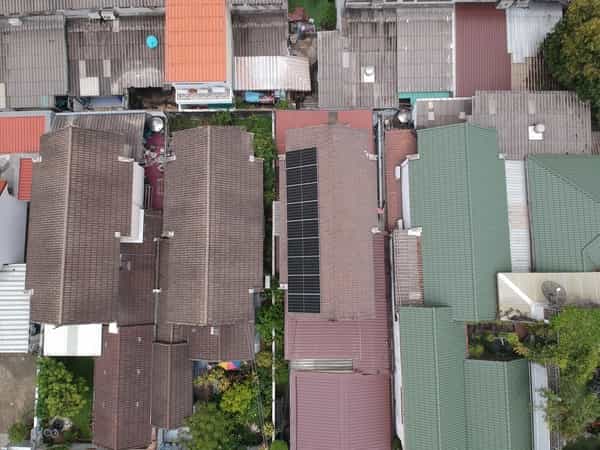 ติดตั้งโซลาร์เซลล์ บ้าน คุณขวัญชัย หมู่บ้านชวนชื่น บางซื่อ 5 kW